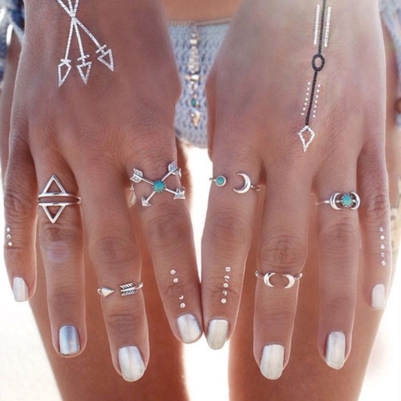 Jewelry - 5 for $15 Boho Ring Set